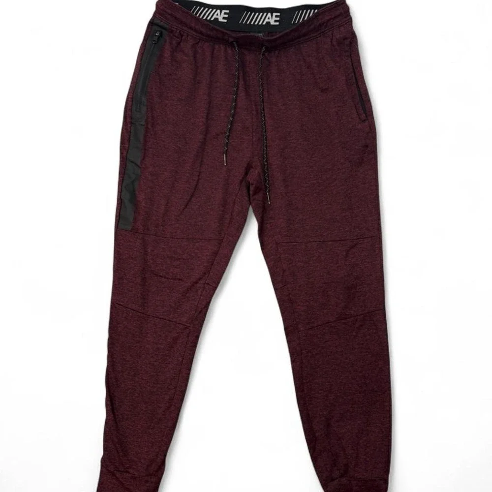 American Eagle AE Mens Size M Burgundy Maroon Tapered Fleece Jogger Pants